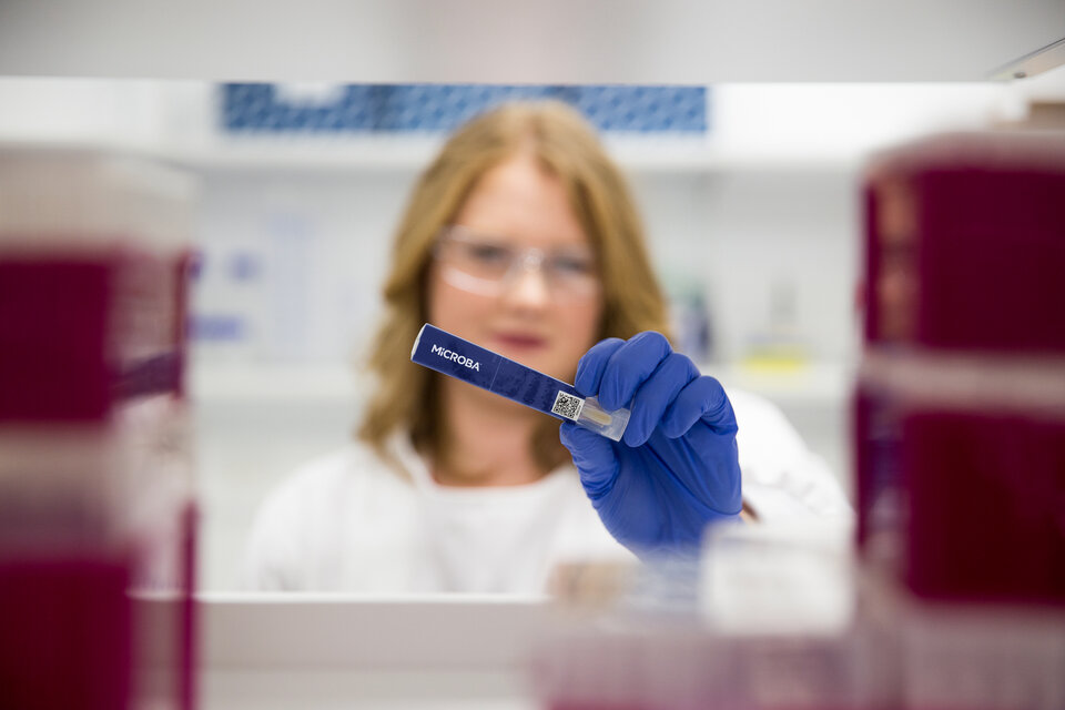 Sonic Healthcare Acquires Strategic Stake in Microba Life Sciences